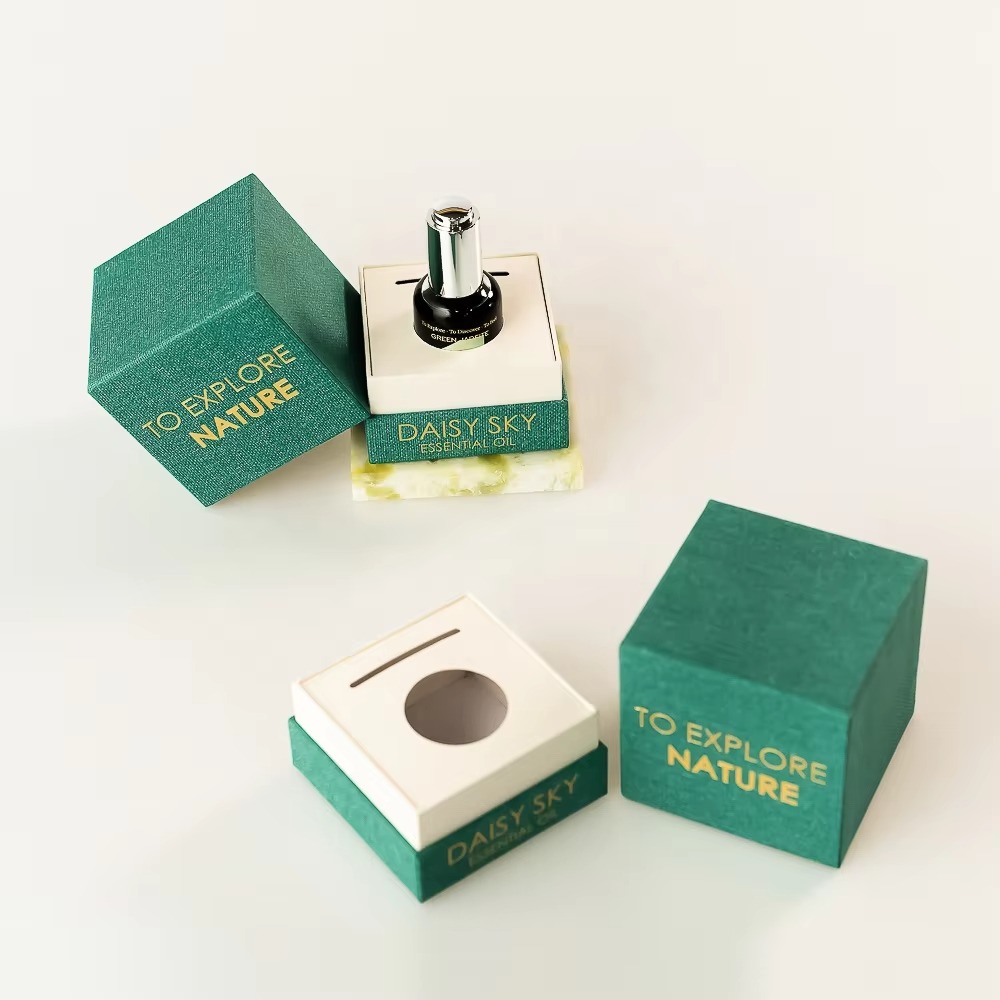 صندوق تغليف مخصص للعناية بالبش - مراجعة Luxury Brands With Skincare وسعره